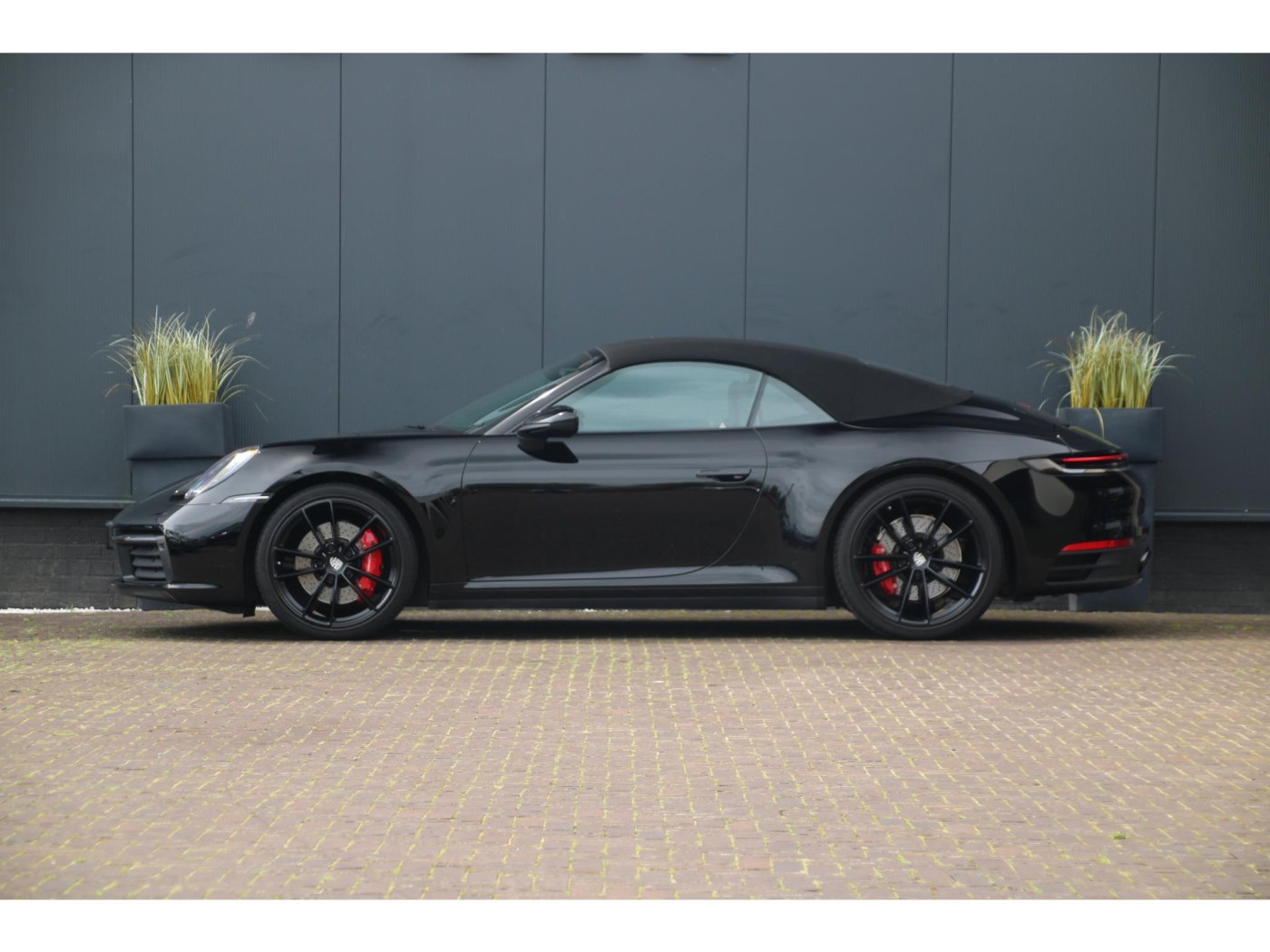 Porsche 911 Carrera S Cabrio (992) 450pk | Sport Chrono | Sportuitlaat | Stoelventilatie | — foto 8 van 88