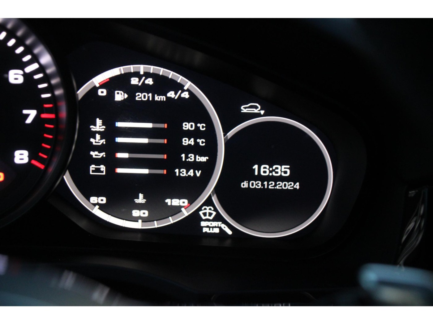 Porsche Cayenne 3.0 | MY2018 | PDCC | Capristo | 22” | pano | achteras | — foto 31 van 46