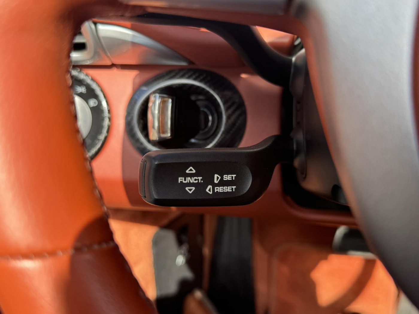 Porsche 911 Carrera 4S Cabrio | BTW | PCCM+ | Youngtimer | — foto 35 van 39