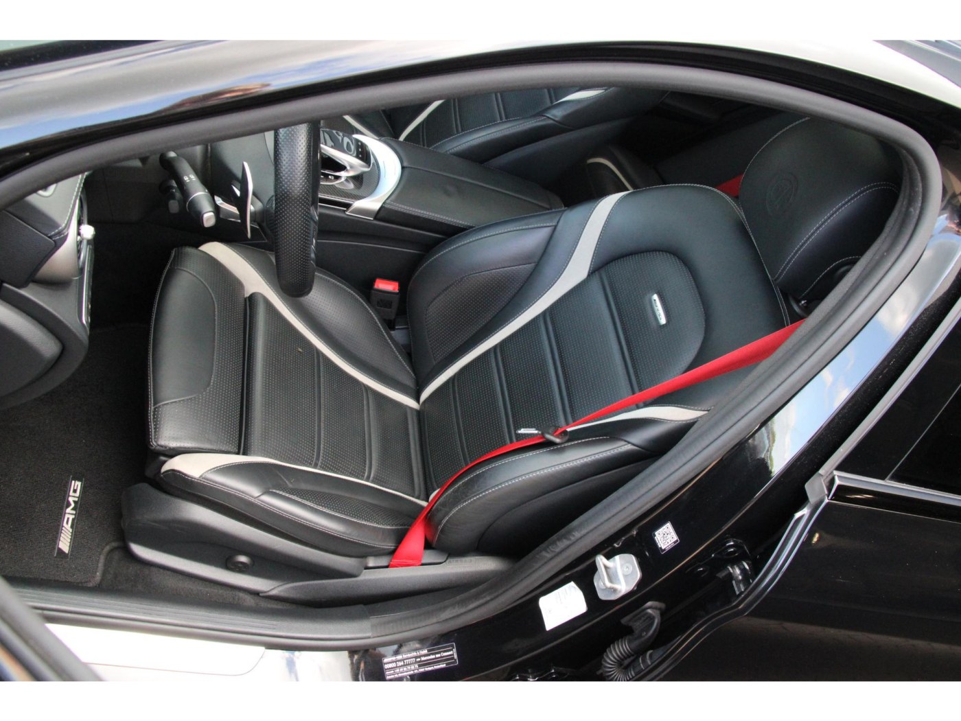 Mercedes-Benz C-klasse AMG 63 S Premium Plus | Pano | Trekhaak | Dealer | — foto 32 van 52