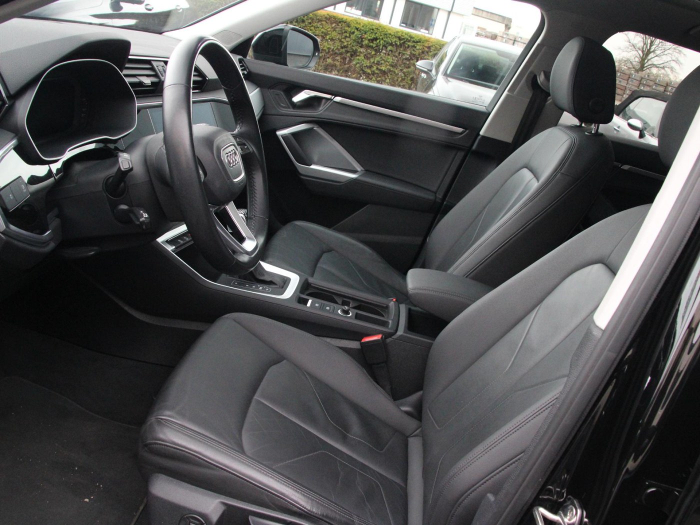 Audi Q3 35 TFSI Advanced Pro Line Plus | Pano | Leer | Carplay | — foto 39 van 41