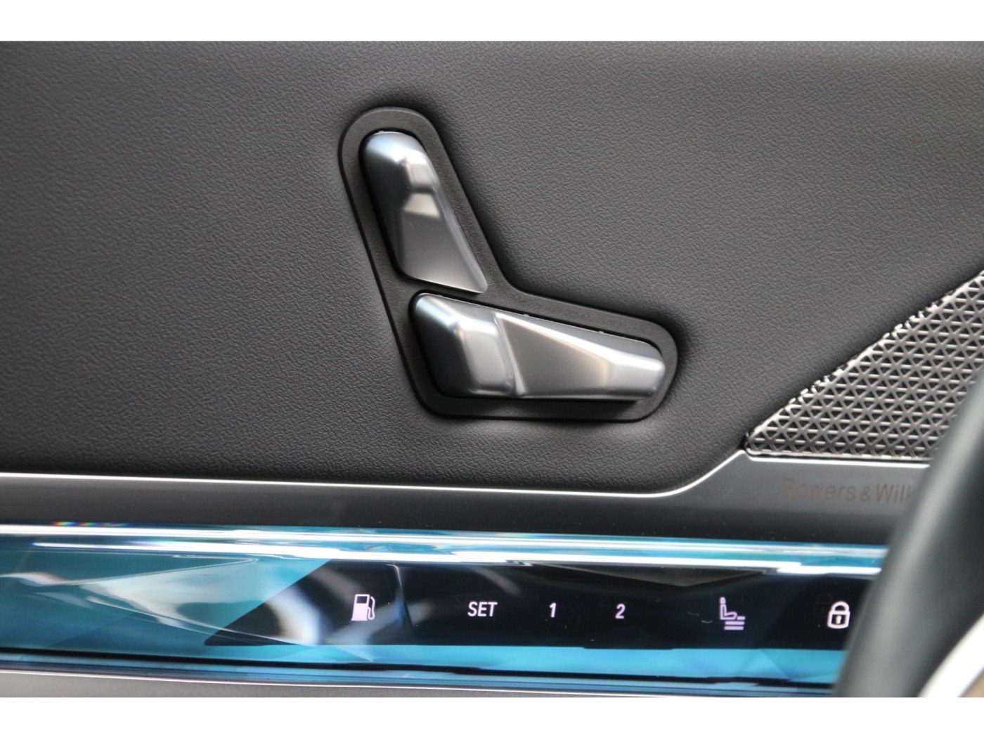 BMW 7-serie M760e xDrive M-Sport Pro | Auto Doors | BTW | — foto 22 van 34