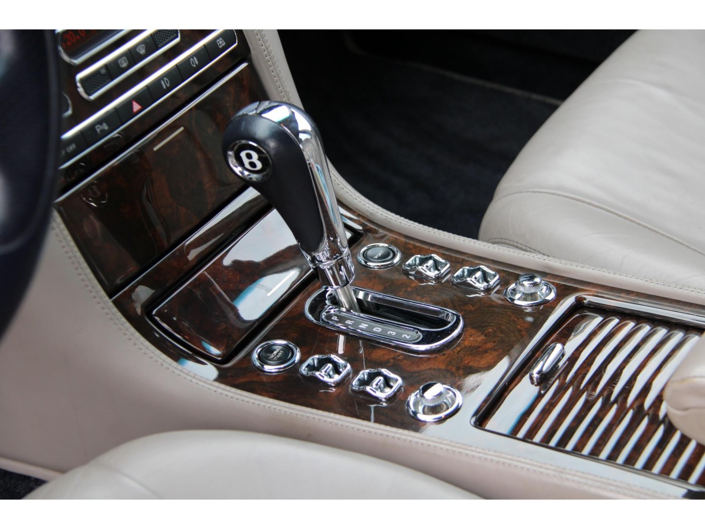 Bentley: from traditional luxury to modern innovation