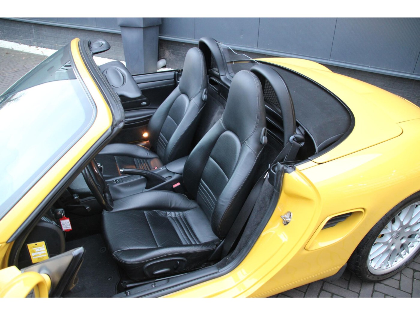 Porsche Boxster 2.7 | NL-auto | Lage KM | Speed Gelb | — foto 4 van 24