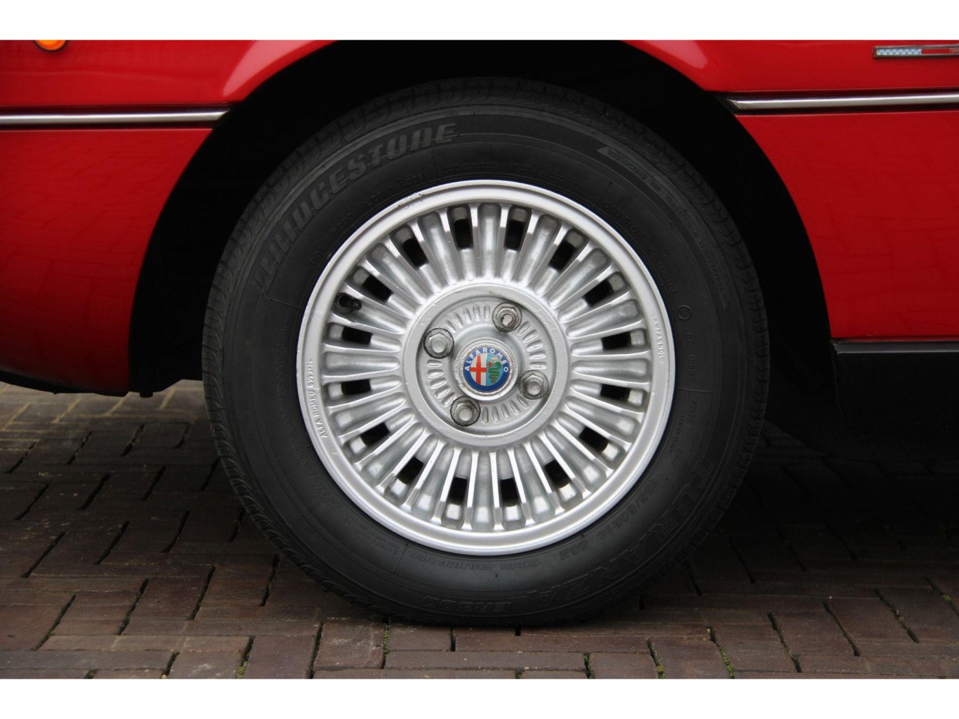 Alfa Romeo Montreal Coupé 2.6 V8 | Topstaat | ZF 5-versnellingsbak — foto 12 van 45