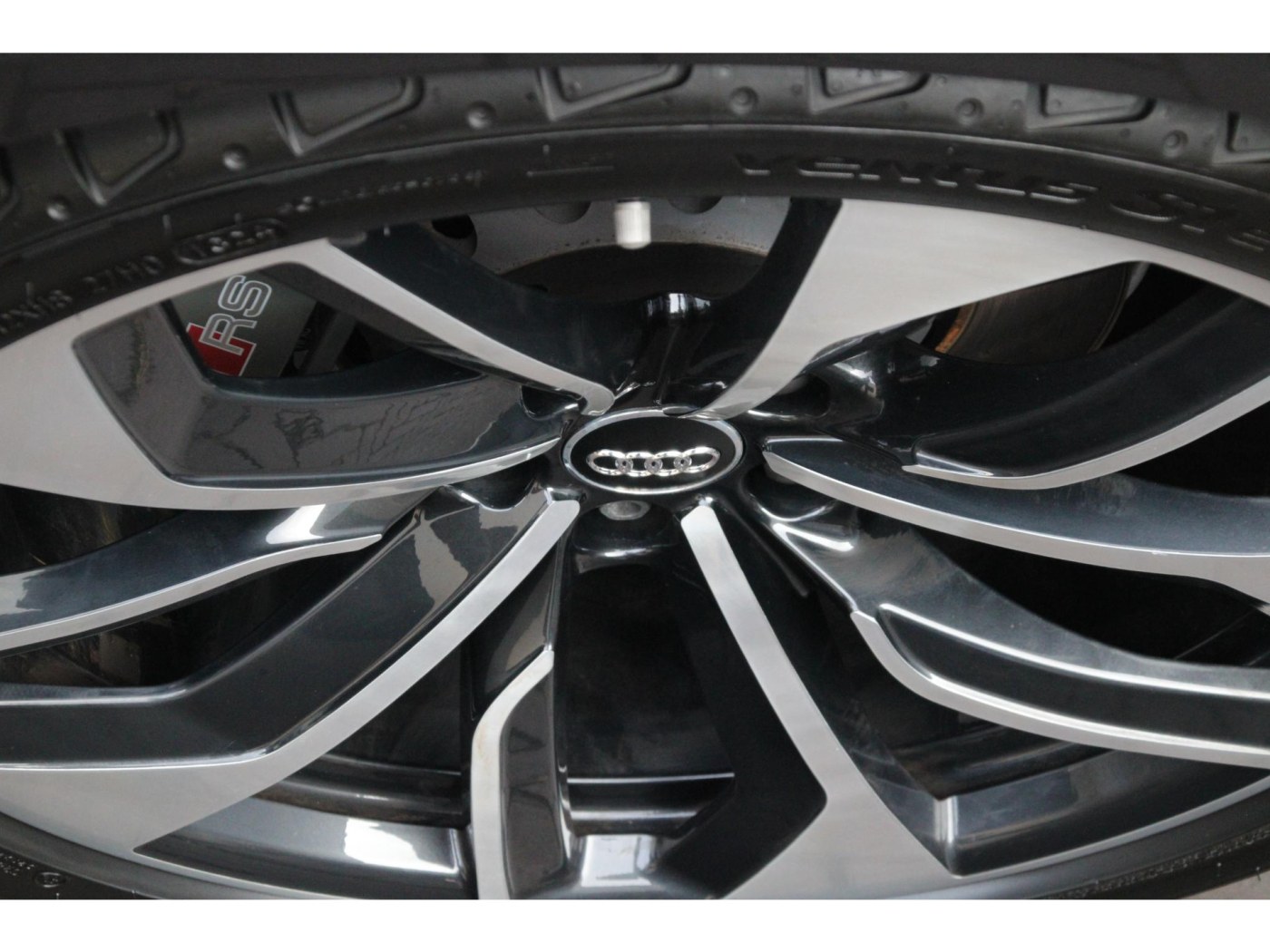 Audi RS4 Avant 2.9 TFSI quattro | Keramisch | HUD | B&O | Carbon | — foto 50 van 67