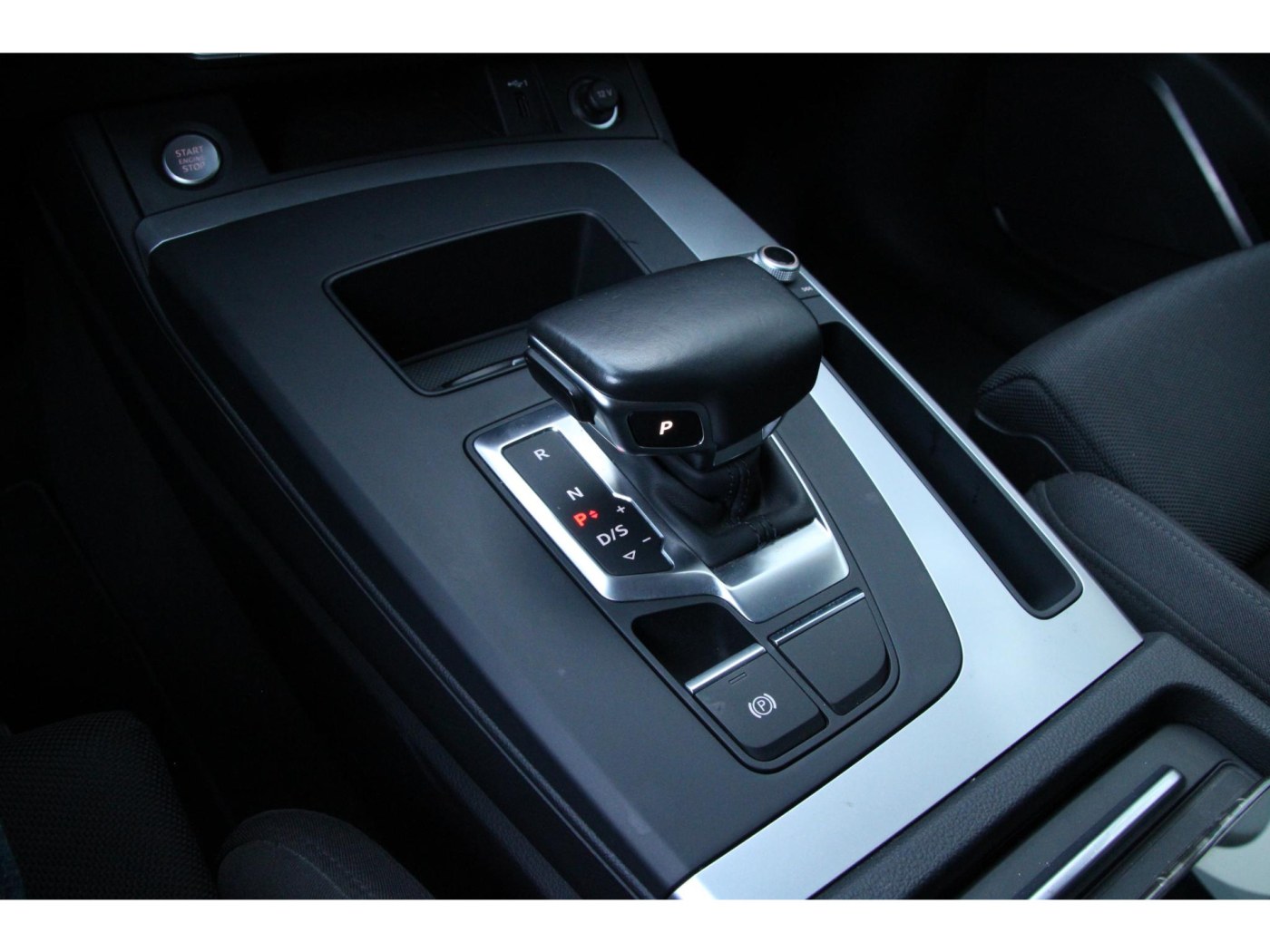 Audi Q5 50 TFSI e S edition | Trekhaak | Matrix LED | — foto 18 van 30