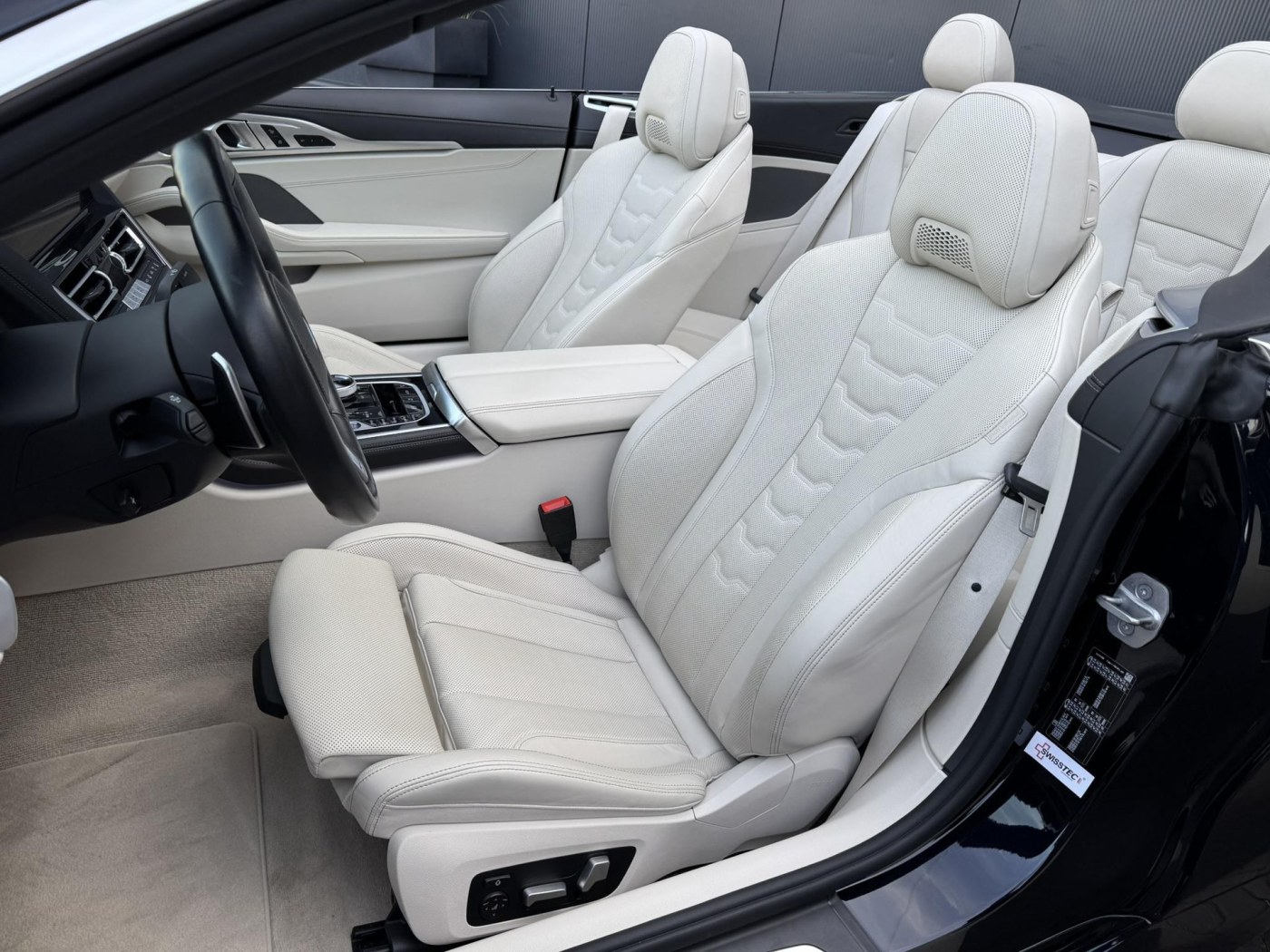 BMW 8-serie 840i M-Sport | Laser Light | Stoelventilatie | NL-auto | — foto 4 van 51