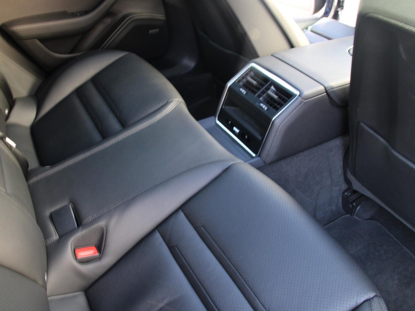 Porsche Panamera ST 4 E-Hybrid — foto 43 van 47