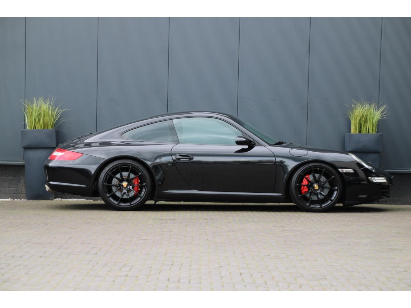 Porsche 911 3.8 Carrera S (997) 355pk | PCCM Plus | 19 inch | Youngtimer | — foto 11 van 36