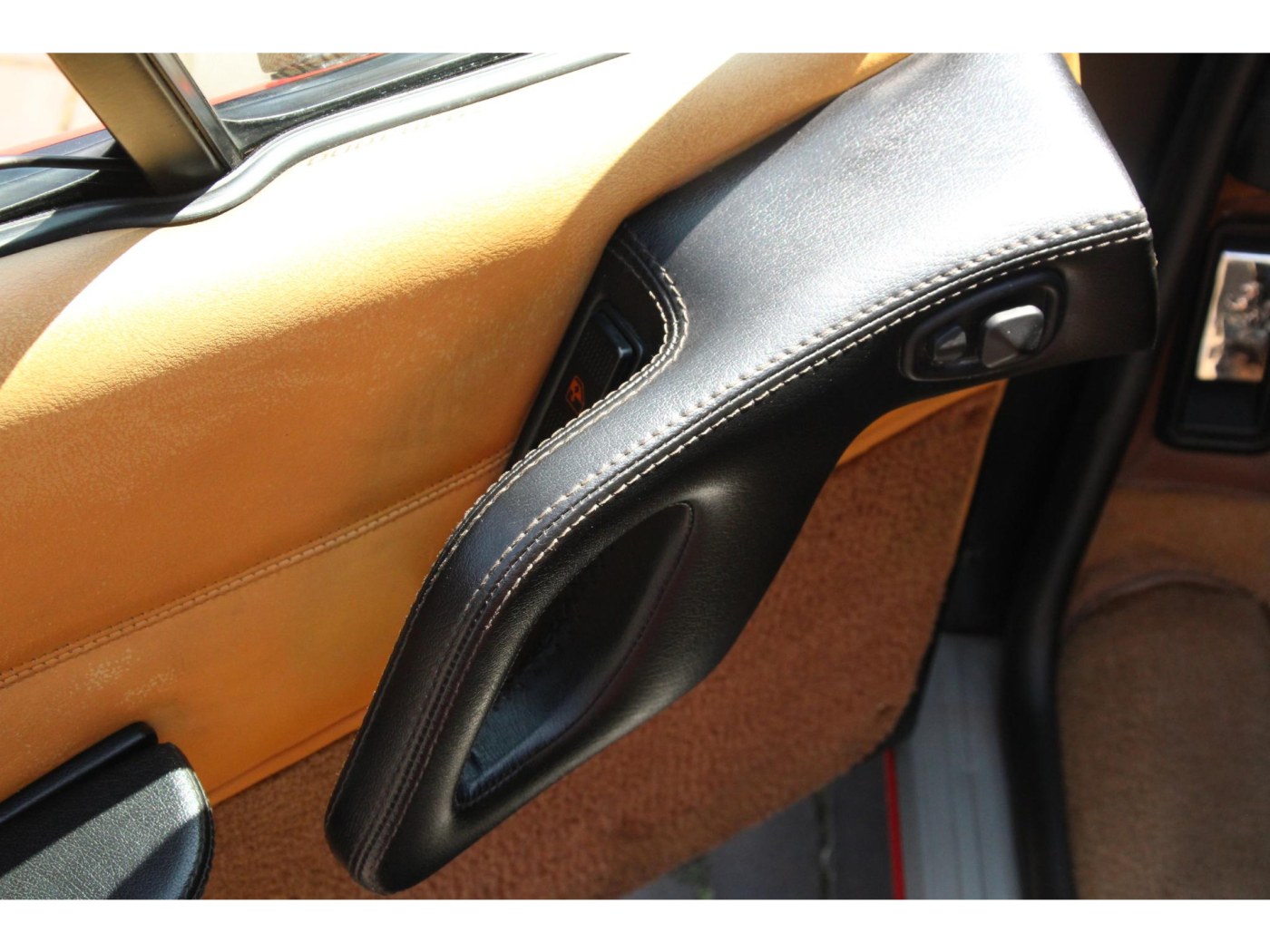 Ferrari 328 GTS | Volledige Ferrari-map | pirelli banden | — foto 43 van 60