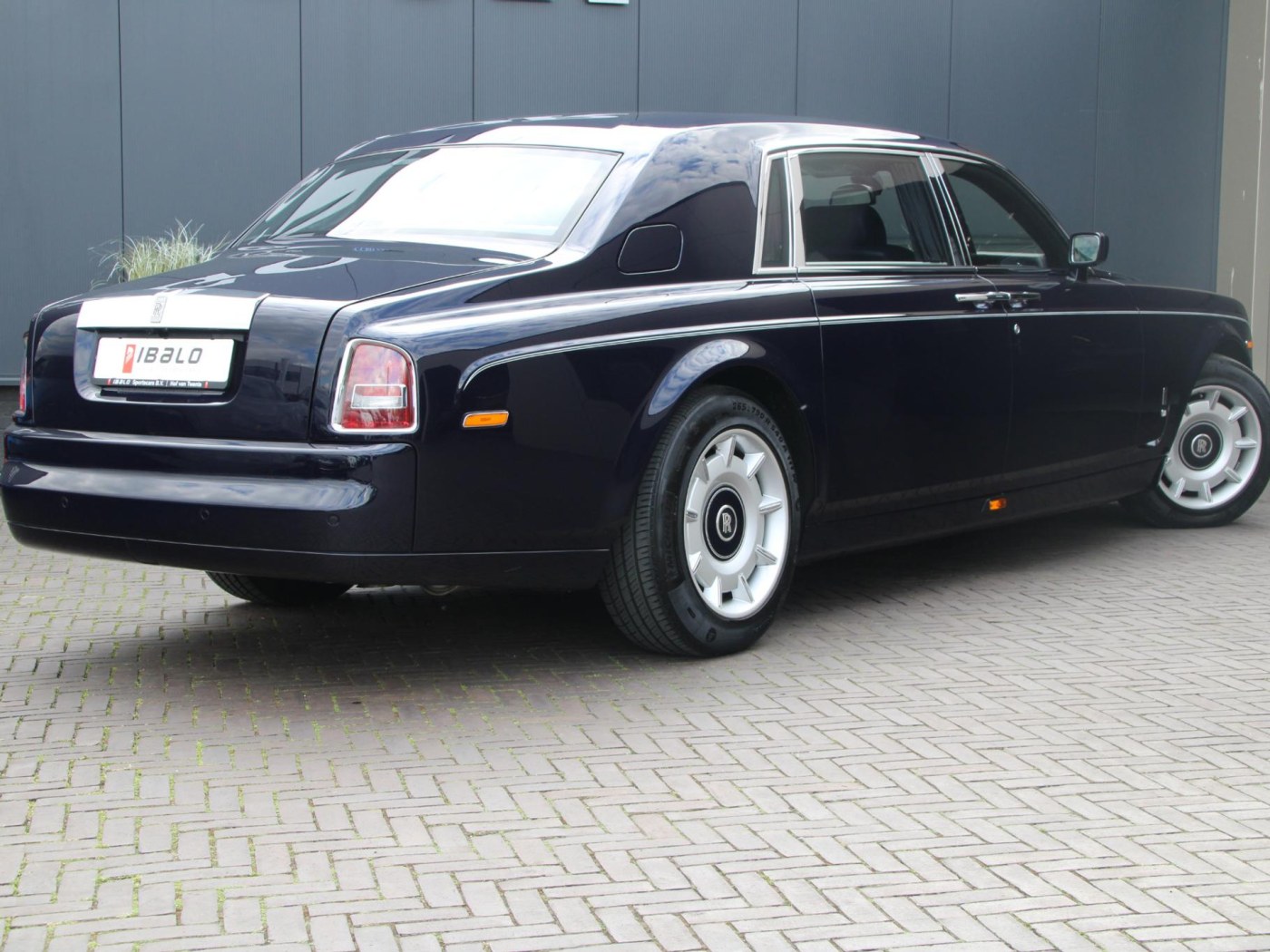 Rolls-Royce Phantom VII 6.75 EWB | Power Close Doors | — foto 2 van 102