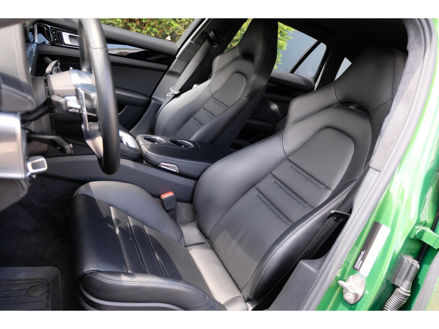 Porsche Panamera 4 Sport Turismo | 2.9 V6 Bi-Turbo 330 pk | Luchtvering | Sport Chrono | Adapt. Sportstoelen | — foto 18 van 48