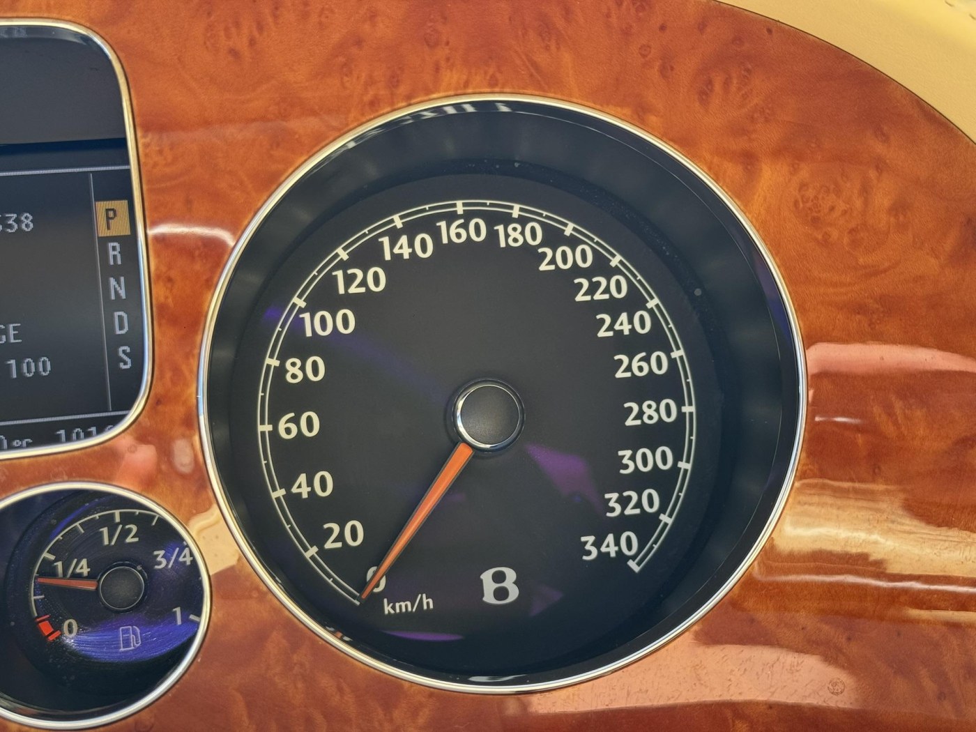 Bentley Continental GTC W12 560pk | Youngtimer | BTW | Nieuwe kap | Carplay — foto 39 van 57