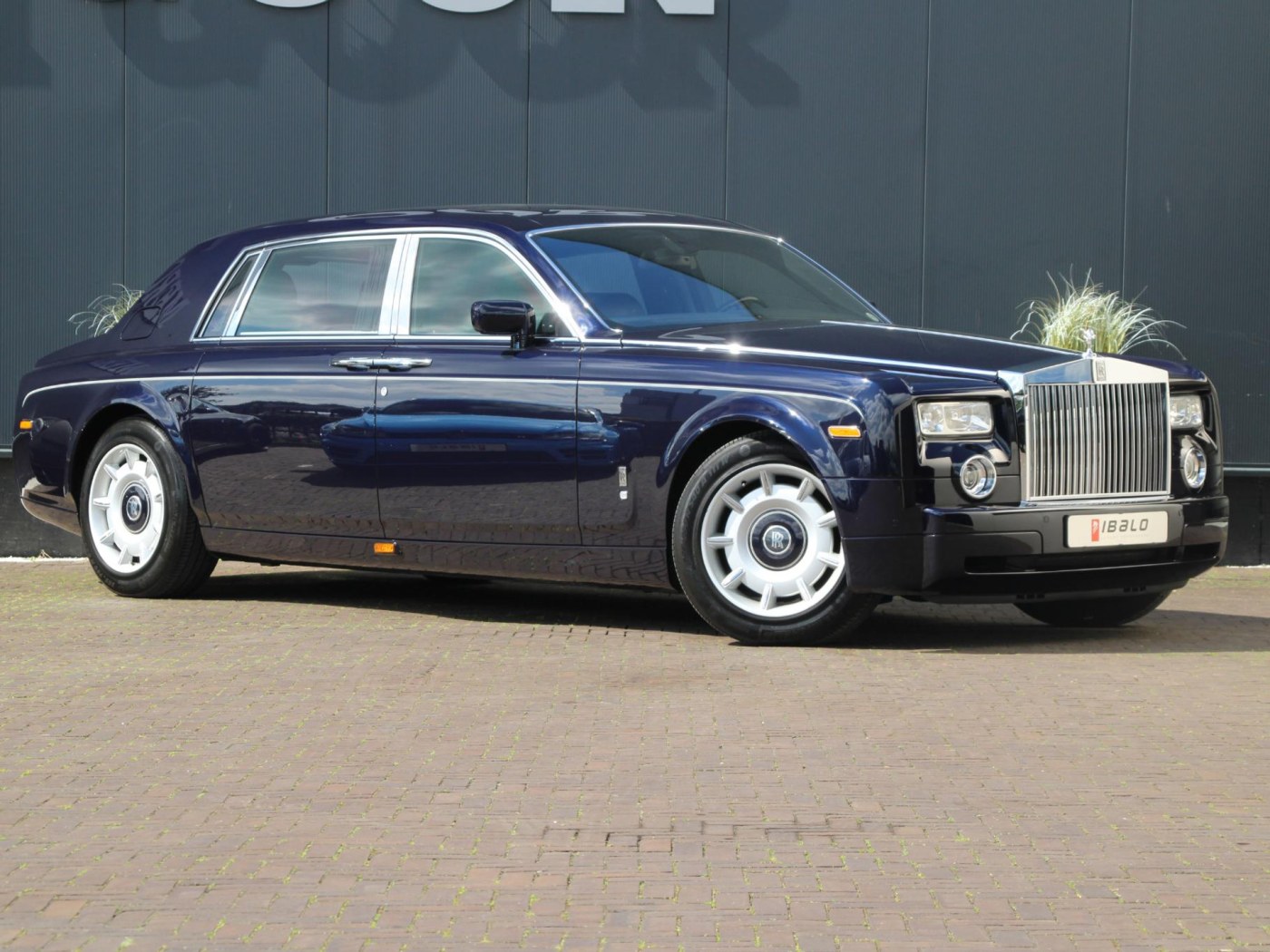 Rolls-Royce Phantom VII 6.75 EWB | Power Close Doors | — foto 33 van 102