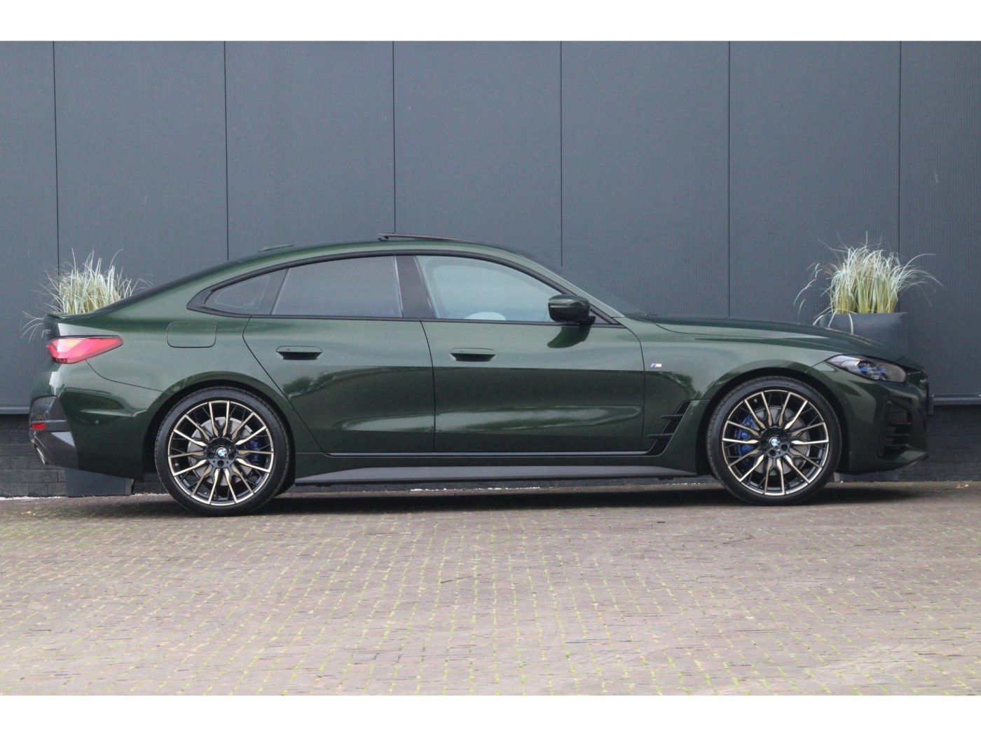 BMW 4-serie Gran Coupé 420i M-Sport Pro | M-stoelen | Schuifdak | Trekhaak | — foto 14 van 41