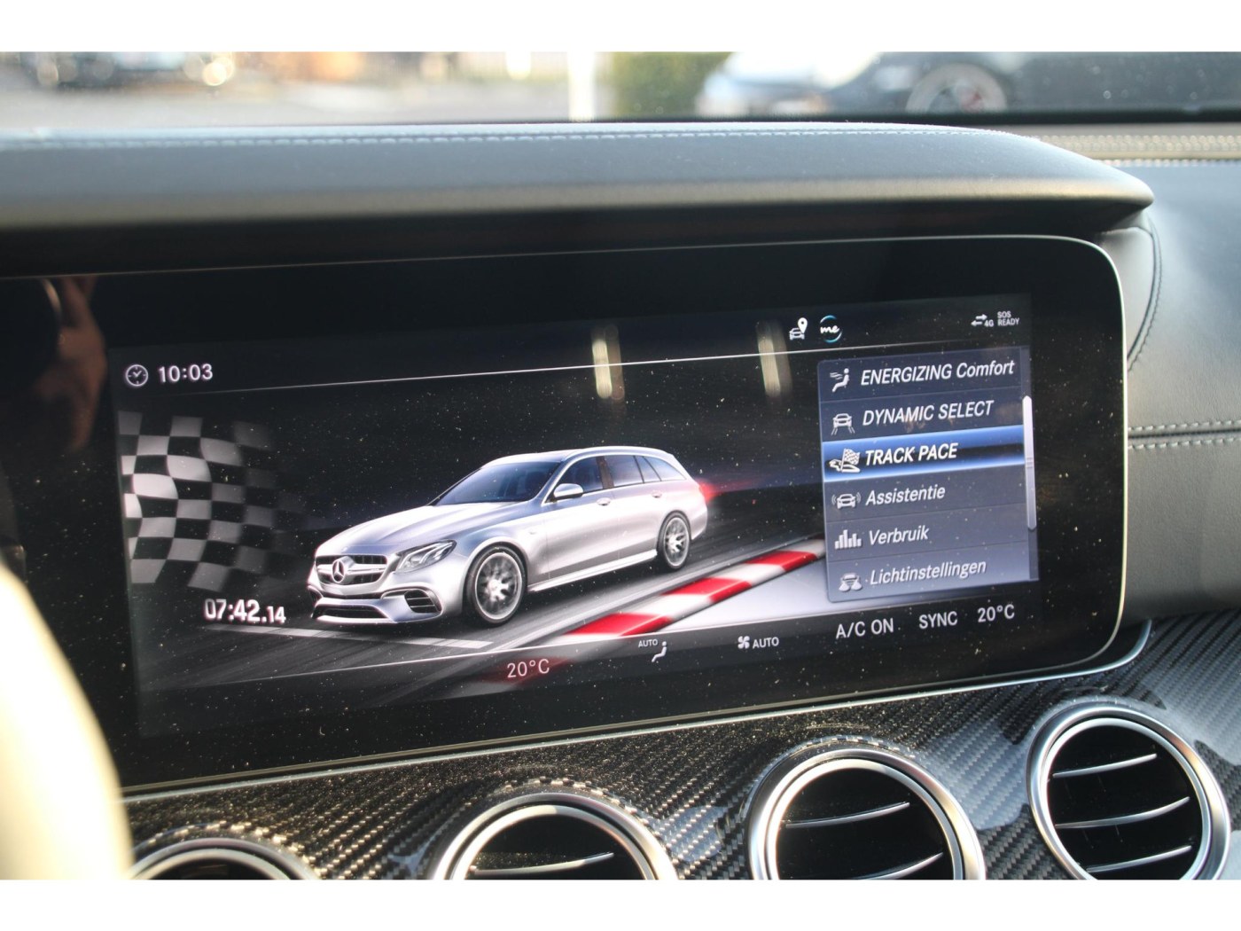 Mercedes-Benz E-klasse E63 AMG S Estate | 4MATIC+ | Keramisch | Burmester | — foto 33 van 41