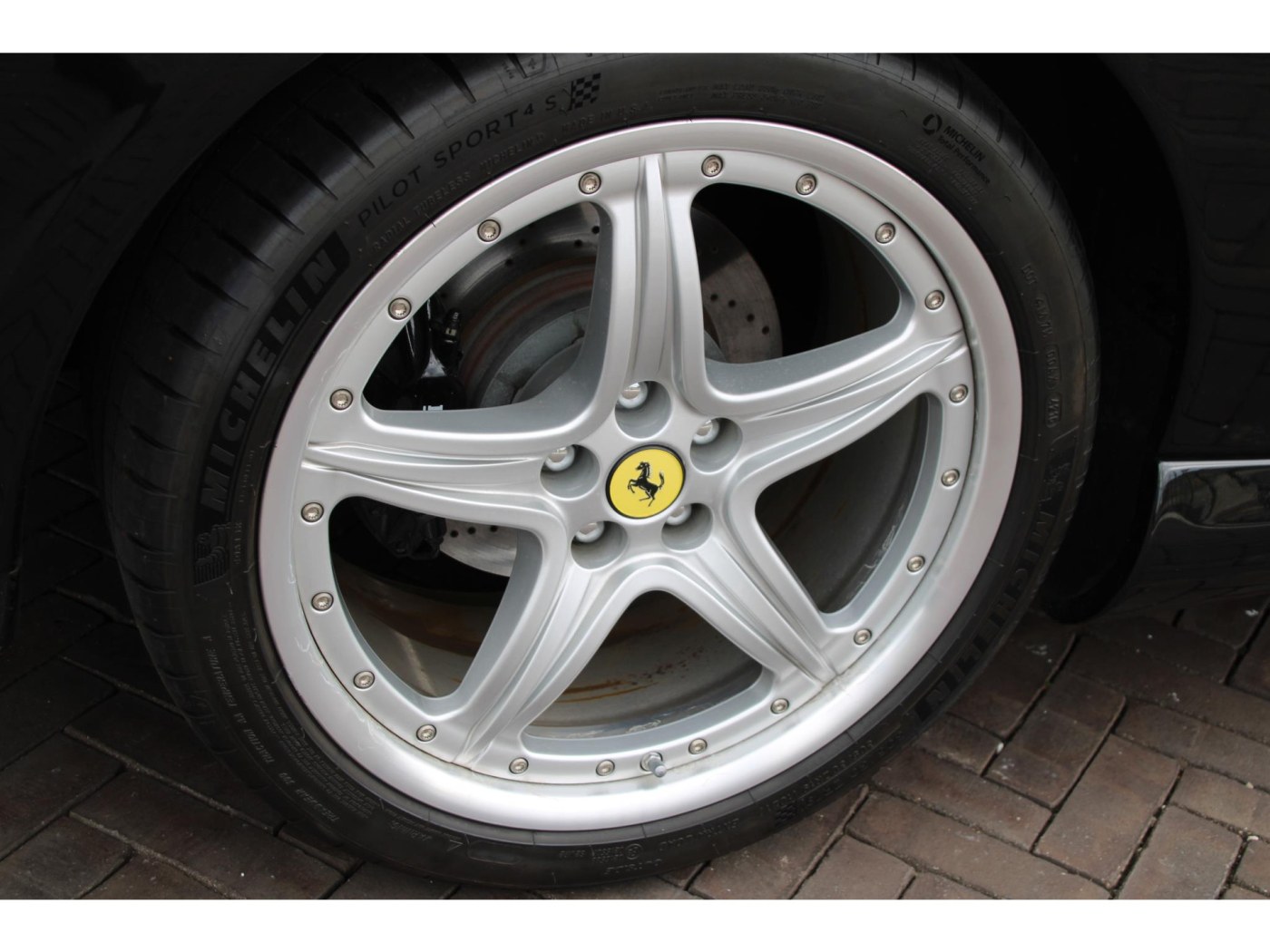 Ferrari Superamerica 575 | 540pk | 1 van 559 | 25.249km | — foto 43 van 50