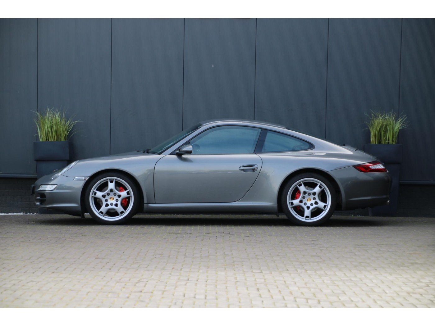 Porsche 911 3.6 Carrera (997) 325pk | BTW-auto | Youngtimer | PCCM Plus | 19 inch | — foto 8 van 29