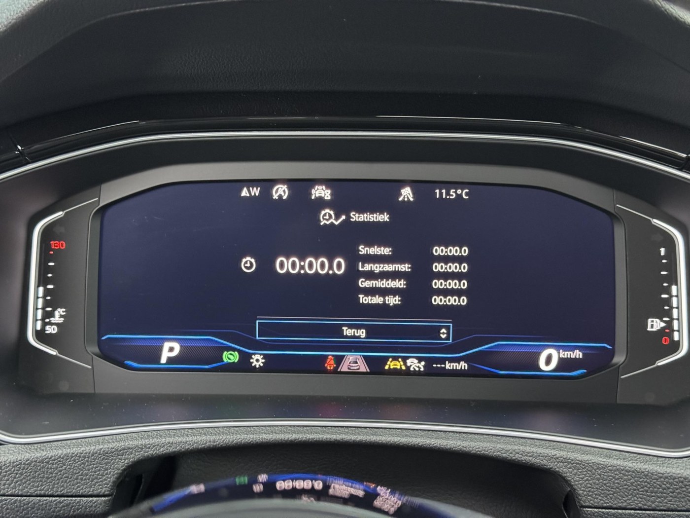 Volkswagen T-Roc 2.0 TSI 4Motion R | Trekhaak | BEATS | Pano | — foto 5 van 24