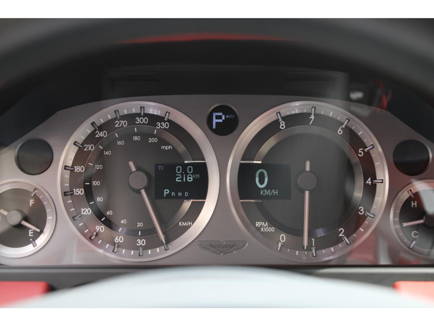 Aston Martin DB9 V12 Touchtronic | 470hp | Only 218km | — foto 5 van 39