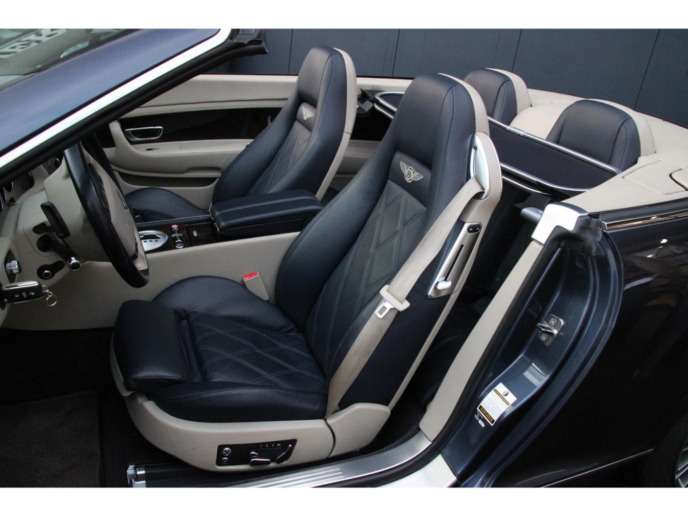 Bentley Continental GTC 6.0 W12 | 20" Speed | Diamond Stitching | — foto 4 van 43