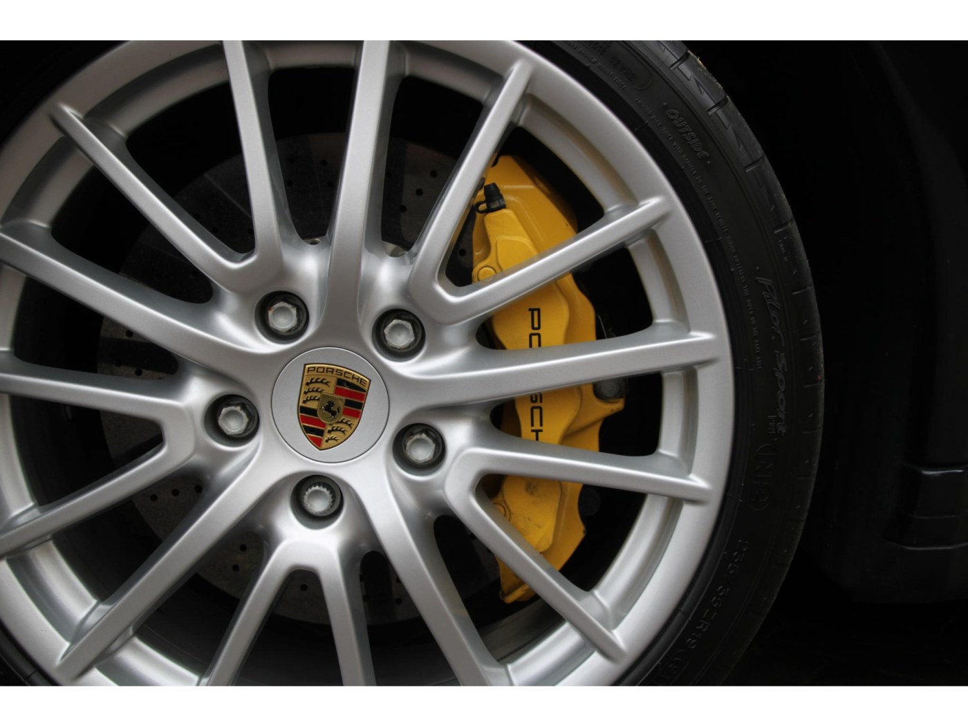 Porsche 911 Cabrio 3.8 Carrera 4S (997) | Keramisch PCCB | BTW-auto | — foto 22 van 40