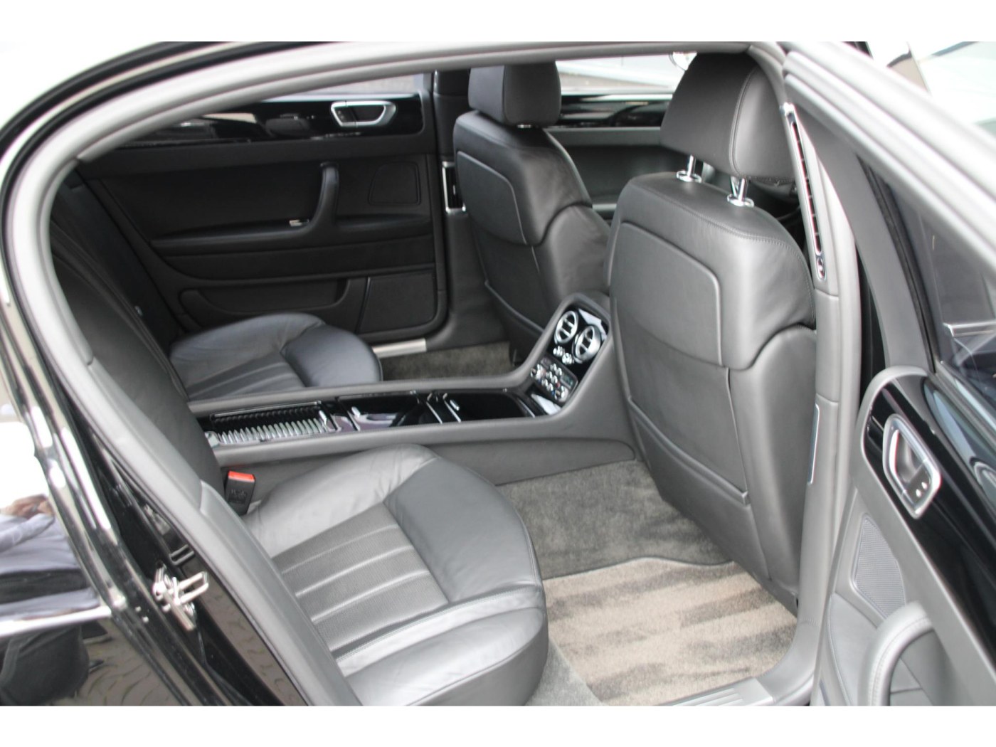 Bentley Continental Flying Spur W12 560pk | Youngtimer | BTW auto | Nieuwstaat | — foto 8 van 44