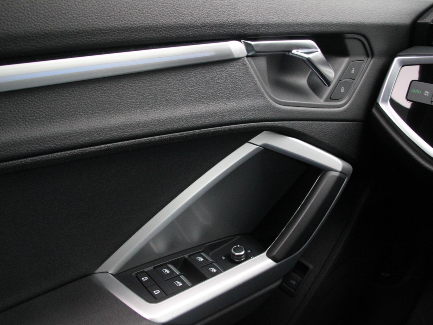 Audi Q3 35 TFSI Advanced Pro Line Plus | Pano | Leer | Carplay | — foto 32 van 41